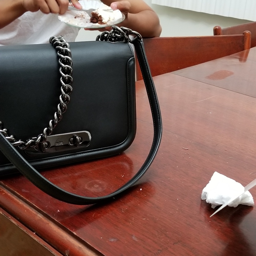 Bag - Picture 2 of 4